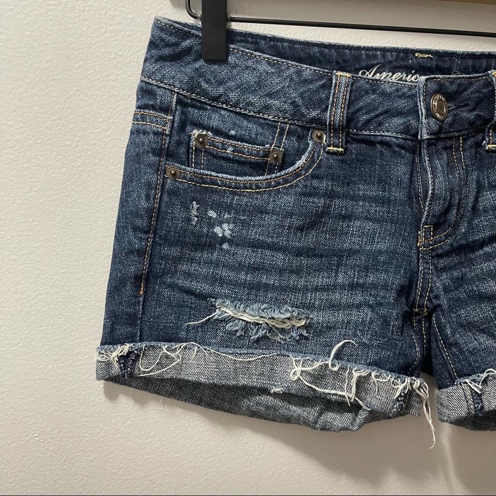 American Eagle Distressed Frayed Summer Denim Jean Shorts Size 0 - Picture 3 of 7